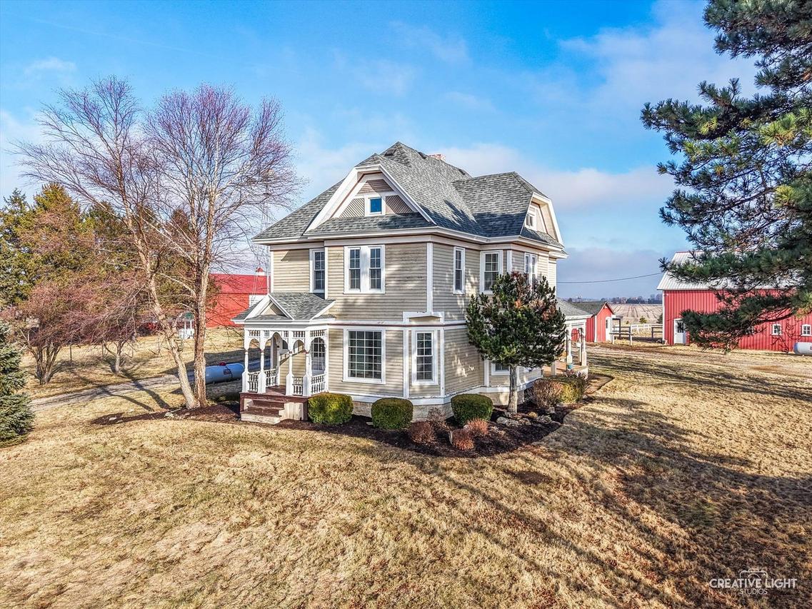 10256 Somonauk Rd., Hinckley, IL 60520