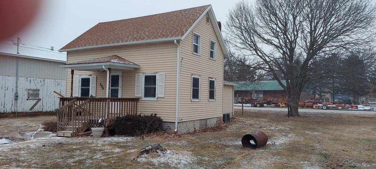 506 State St., New Windsor, IL 61465