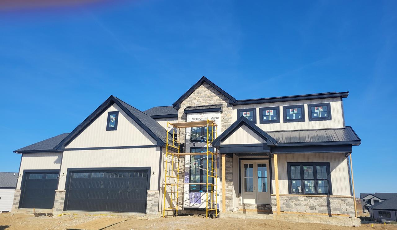 5307 Castlebar Ct., Bloomington, IL 61705