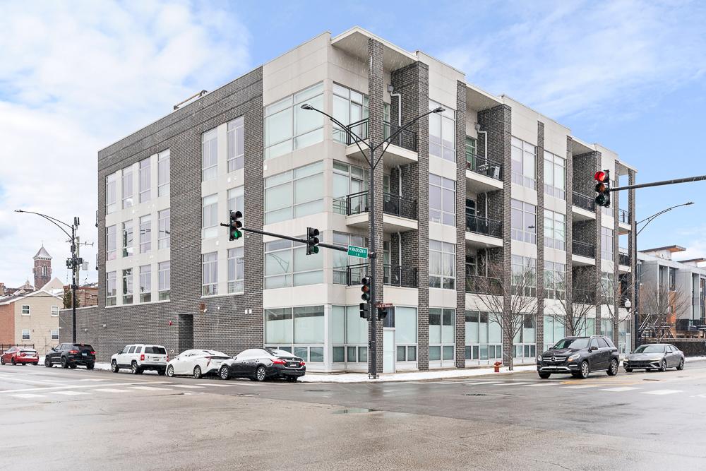 5 N Oakley Blvd. #201, Chicago, IL 60612