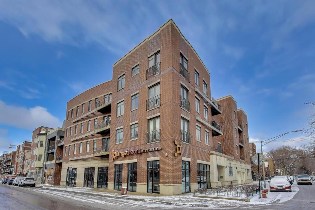 1600 N Marshfield Ave. #403, Chicago, IL 60622