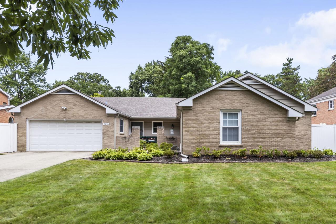 3018 Indianwood Rd., Wilmette, IL 60091