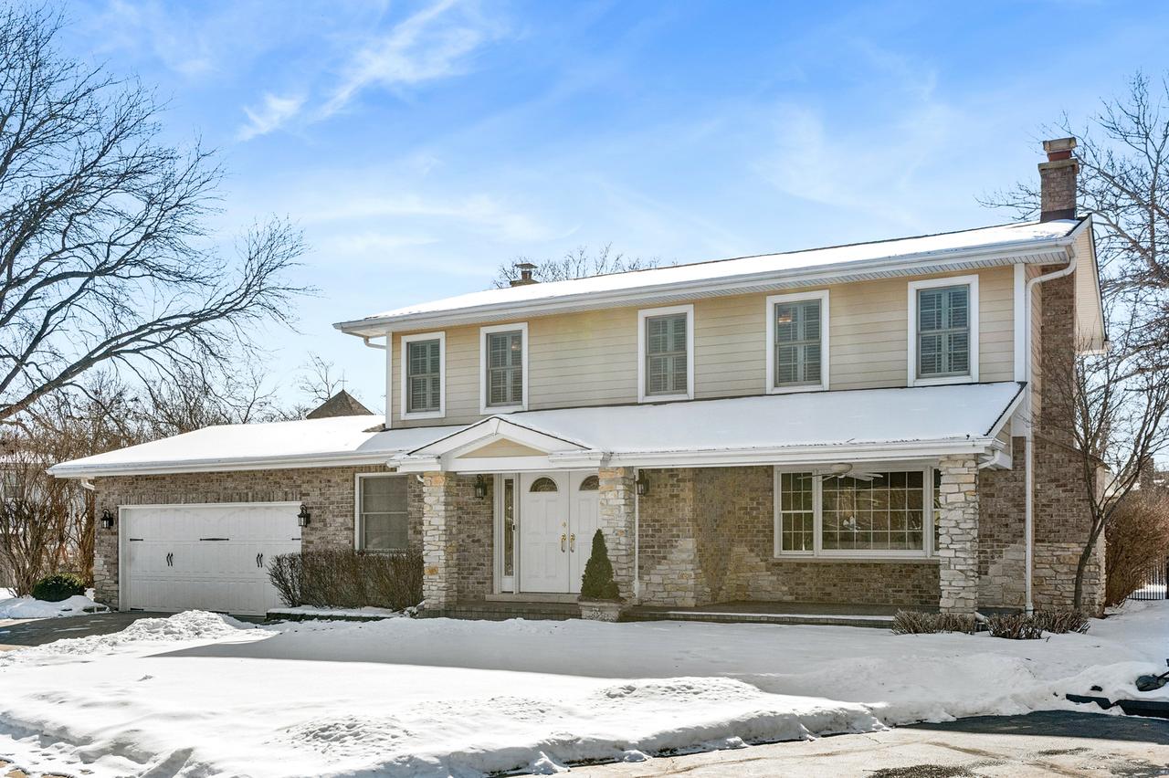 706 Cherry Ct., Itasca, IL 60143