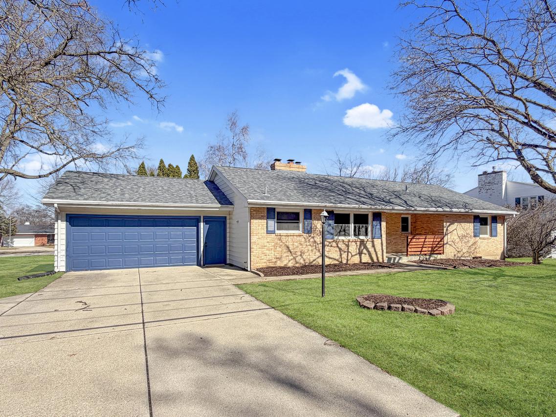 1734 W Stephenson St., Freeport, IL 61032