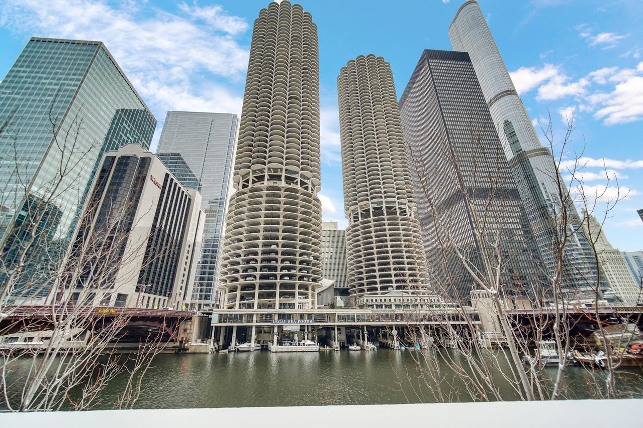 300 N State St. #4110, Chicago, IL 60654