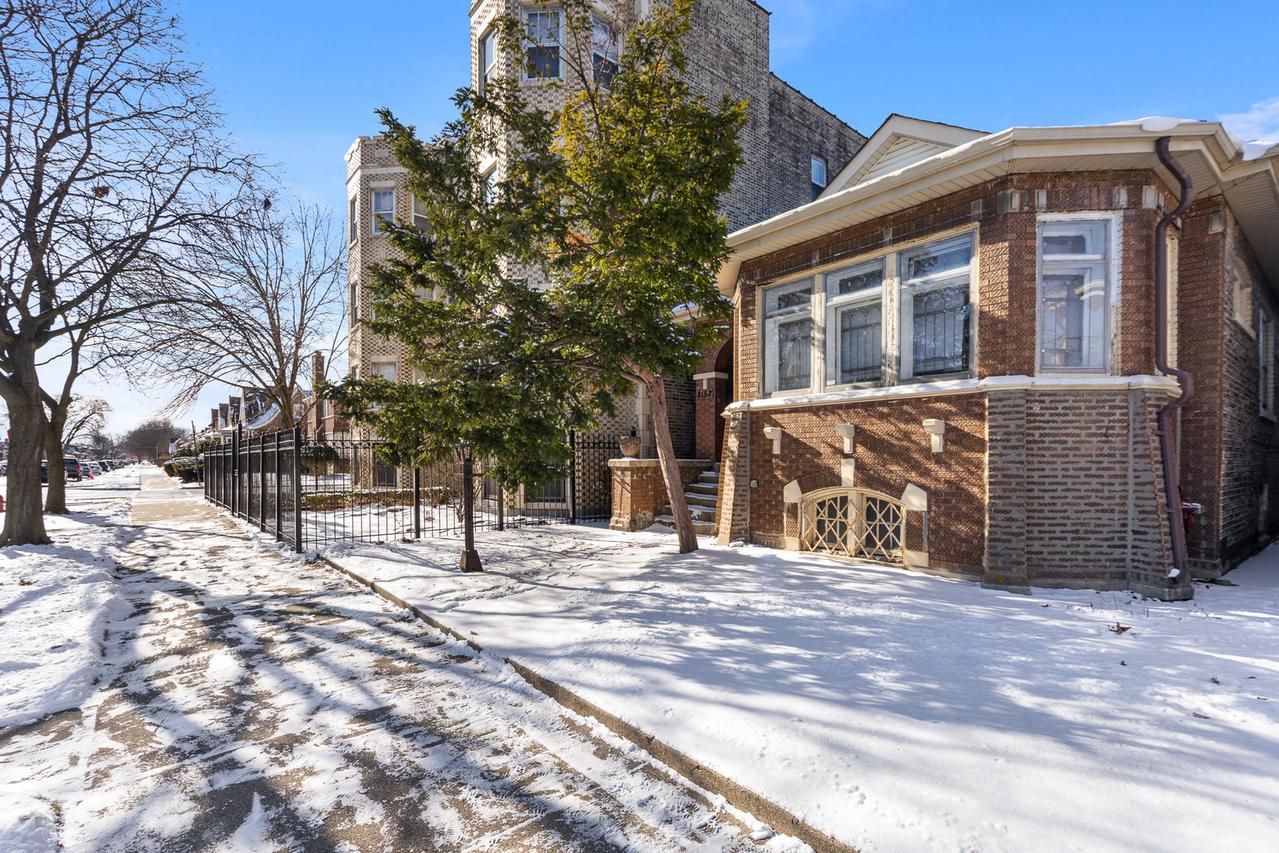 8152 S Wood St., Chicago, IL 60620