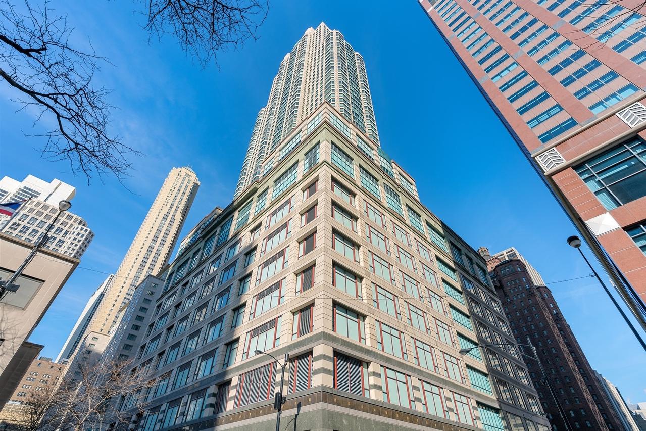 100 E Huron St. #4101, Chicago, IL 60611