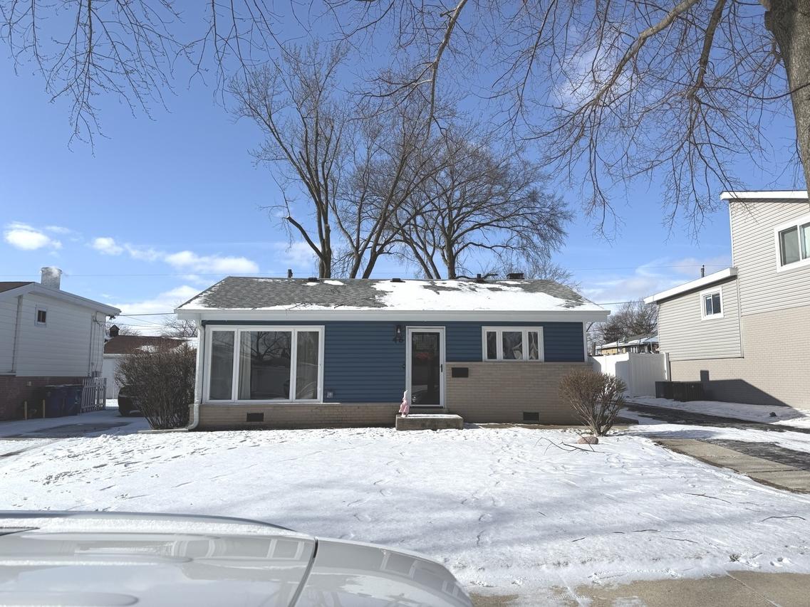 [Address Hidden by Seller], Addison, IL 60101