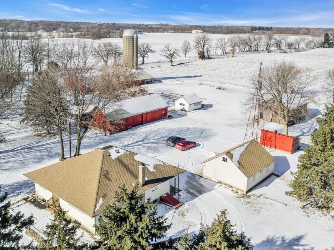 15218 Harmony Rd., Huntley, IL 60142