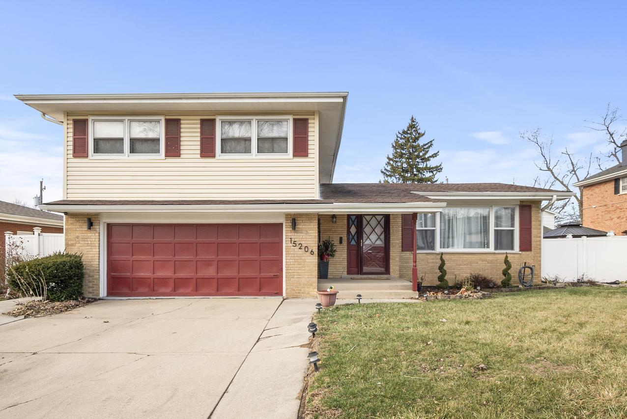 15206 S Ingleside St., South Holland, IL 60473
