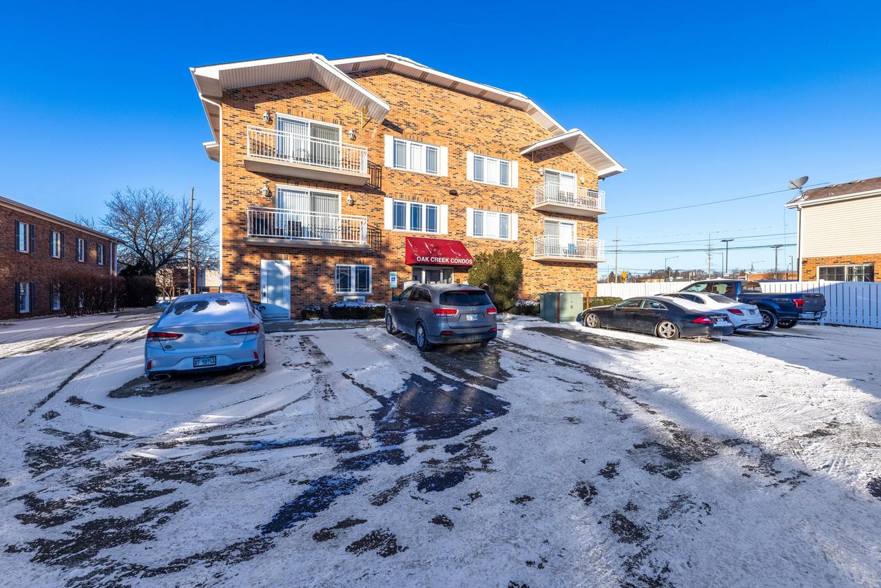15505 Cicero Ave. #3D, Oak Forest, IL 60452