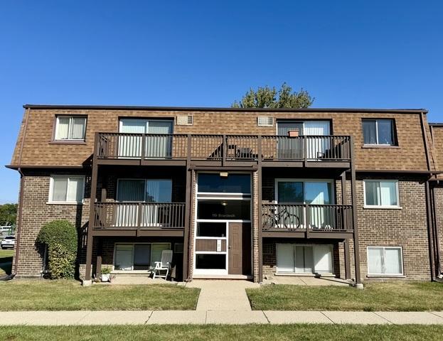 119 Boardwalk St. #1W, Elk Grove Village, IL 60007