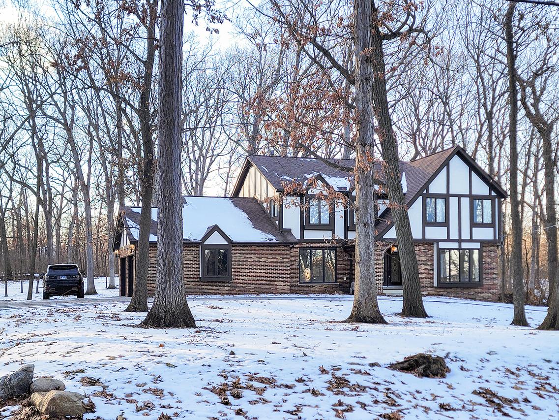 12316 S 82nd Ave., Palos Park, IL 60464