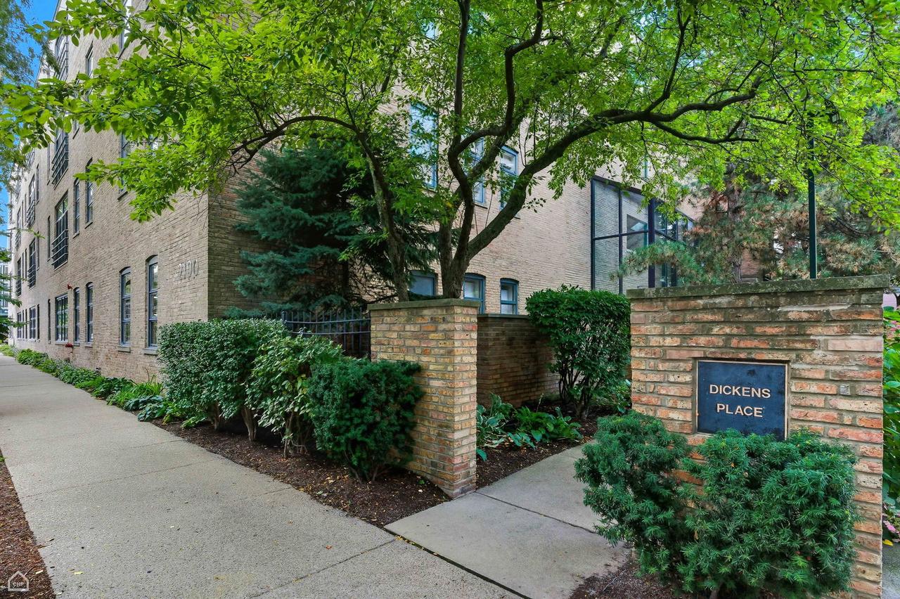 [Address Hidden by Seller], Chicago, IL 60614