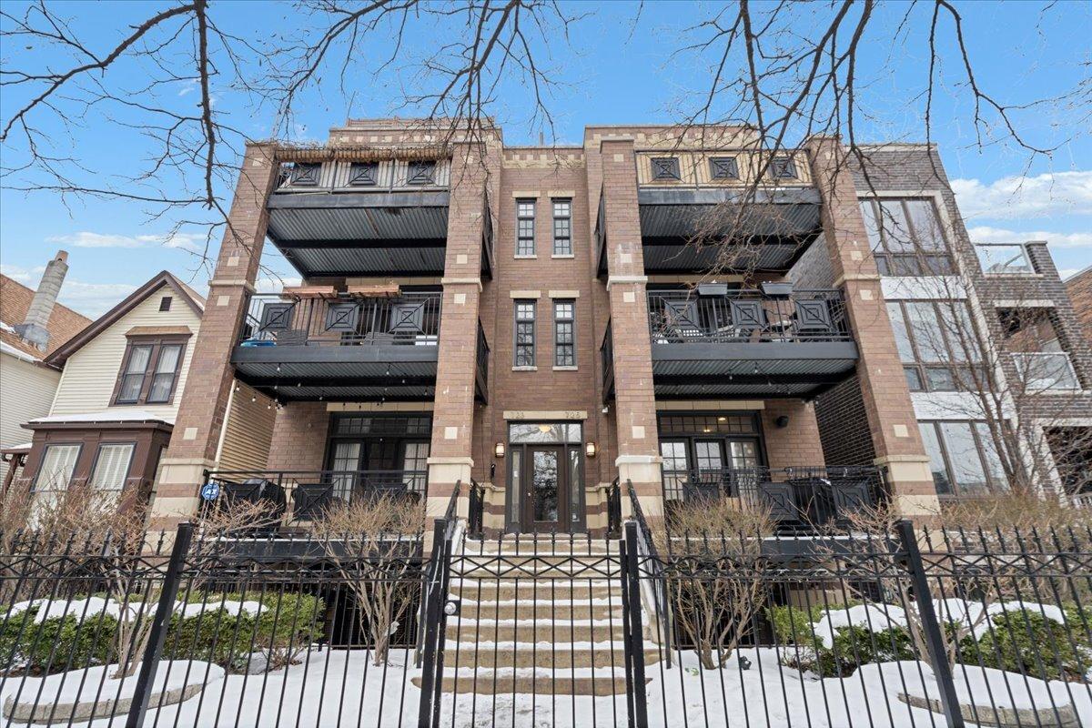723 W Diversey Pkwy. #3E, Chicago, IL 60614