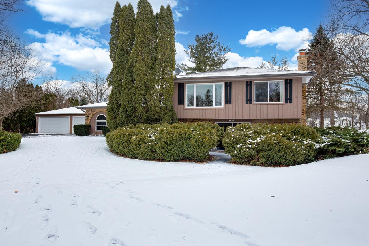 [Address Hidden by Seller], West Chicago, IL 60185