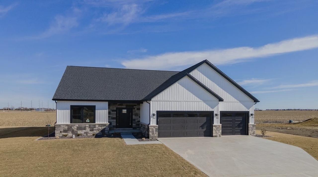 [Address Hidden by Seller], Normal, IL 61761