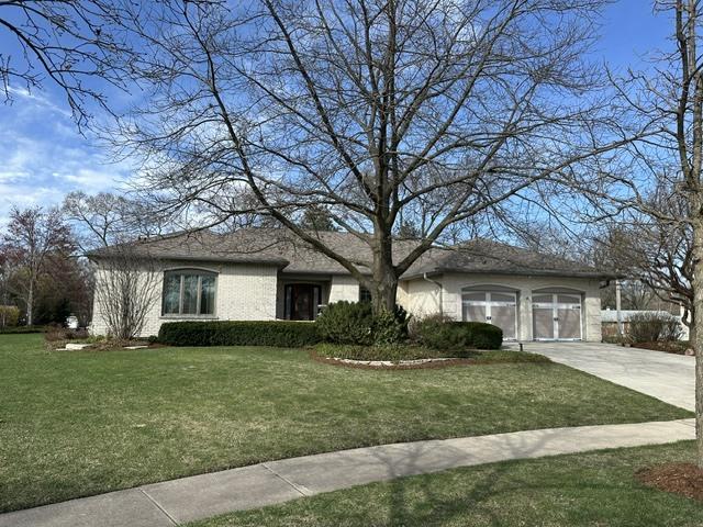 447 Stratford Ln., Willowbrook, IL 60527