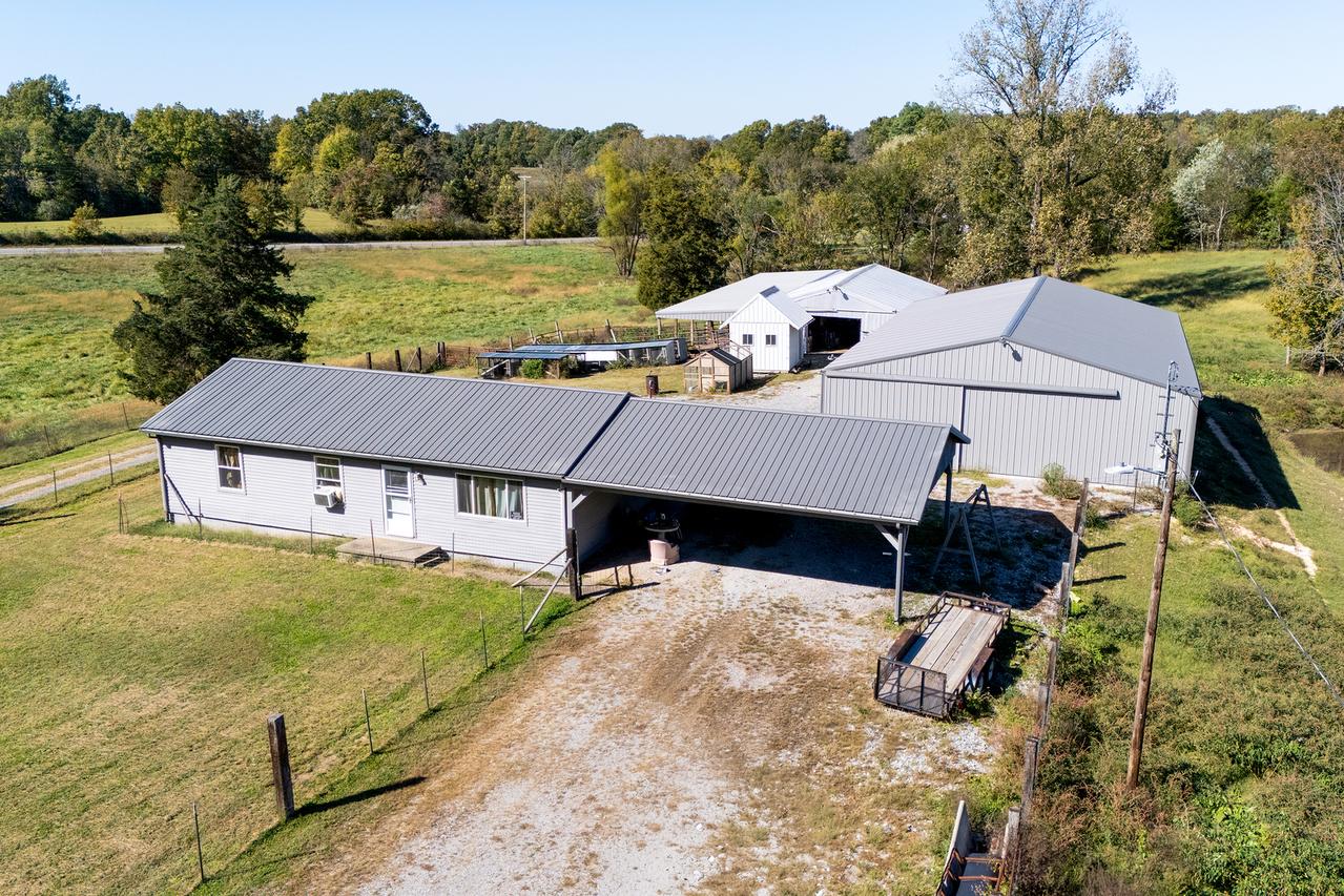 104 E Boundary Rd., Creal Springs, IL 62922