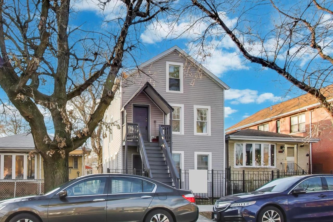 3248 S Paulina St., Chicago, IL 60608