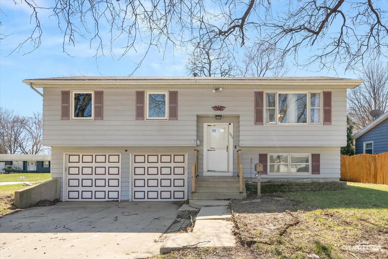 1235 Constellation Dr., Aurora, IL 60505