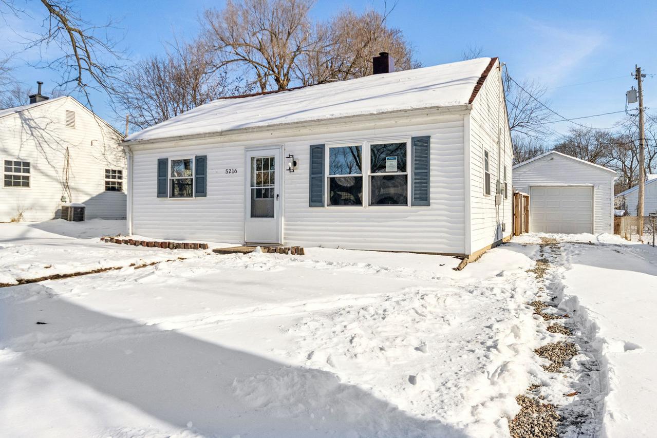 5216 N Roberts Rd., Peoria Heights, IL 61616