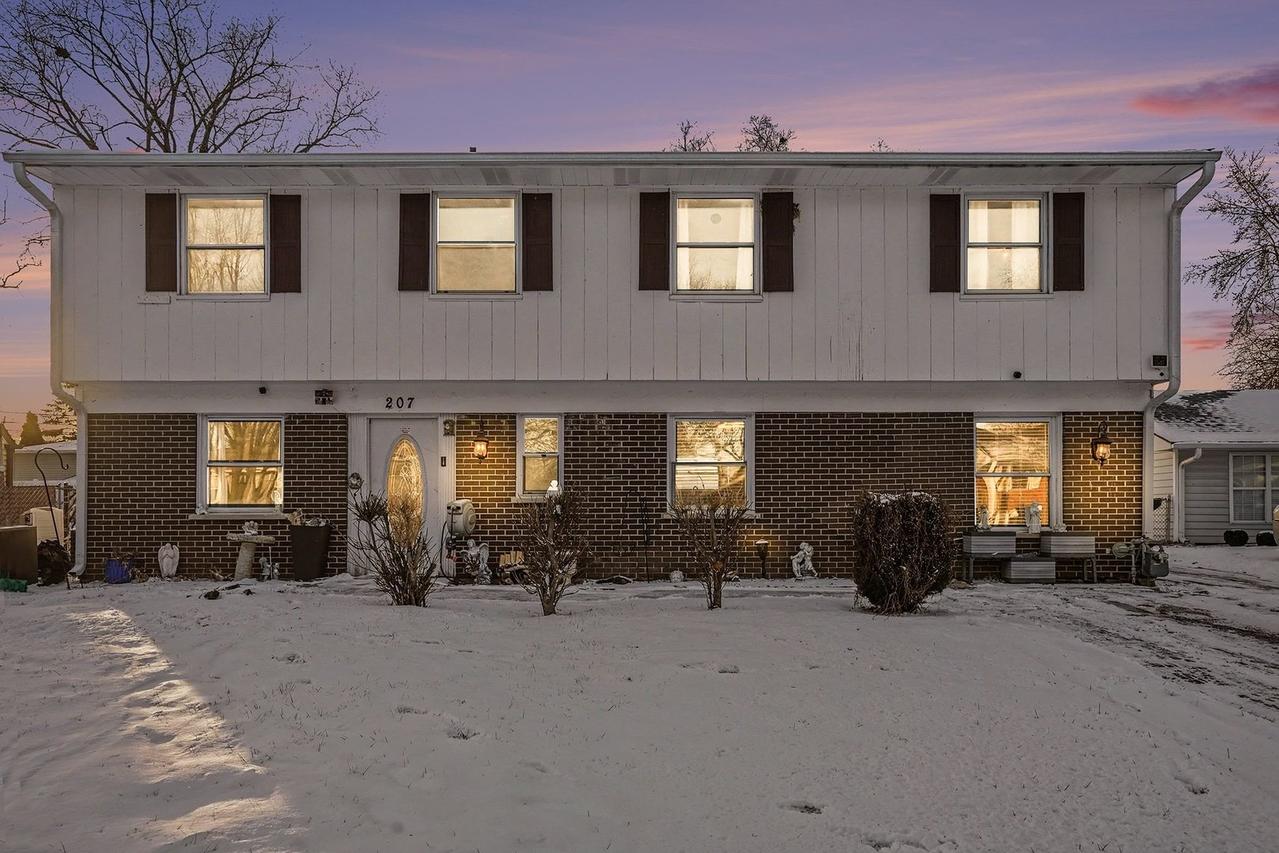 207 Seabury Rd., Bolingbrook, IL 60440
