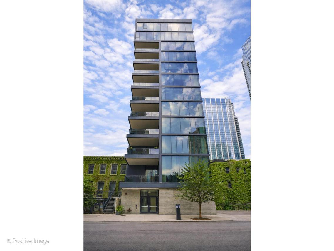 56 W Huron St. #5, Chicago, IL 60654
