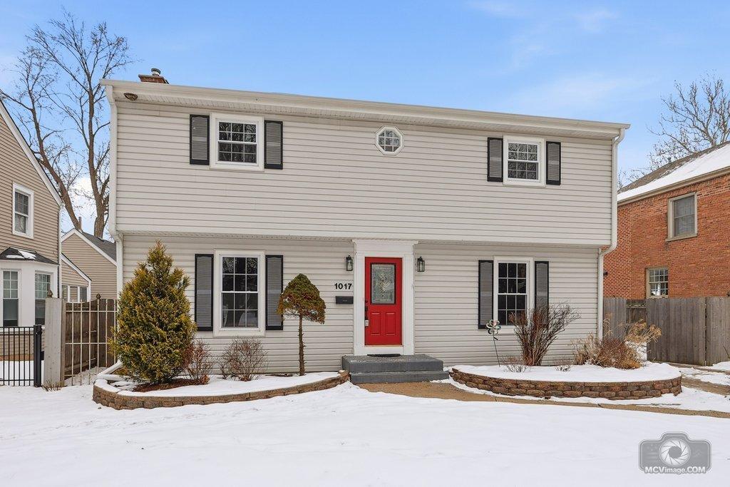 1017 N Main St., Wheaton, IL 60187