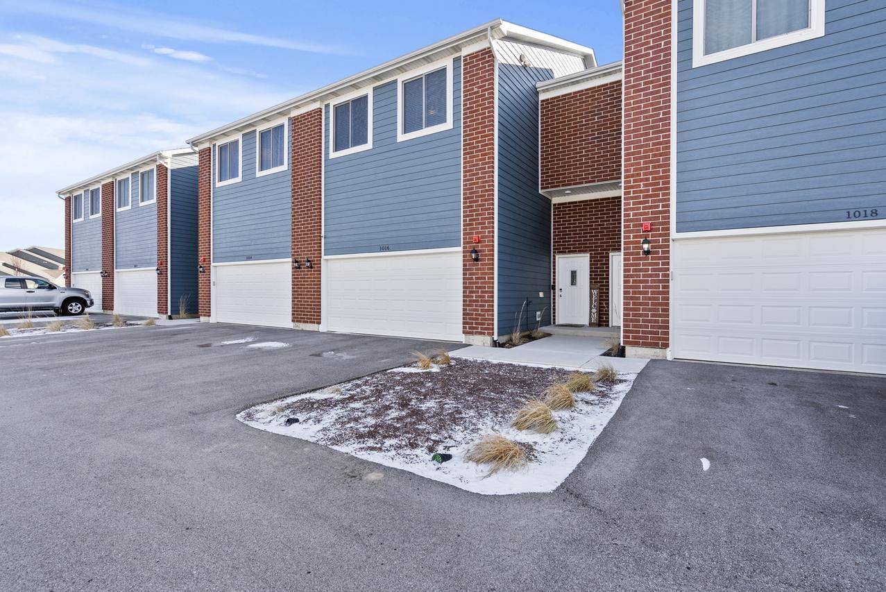 1016 Gillespie Ln., Yorkville, IL 60560