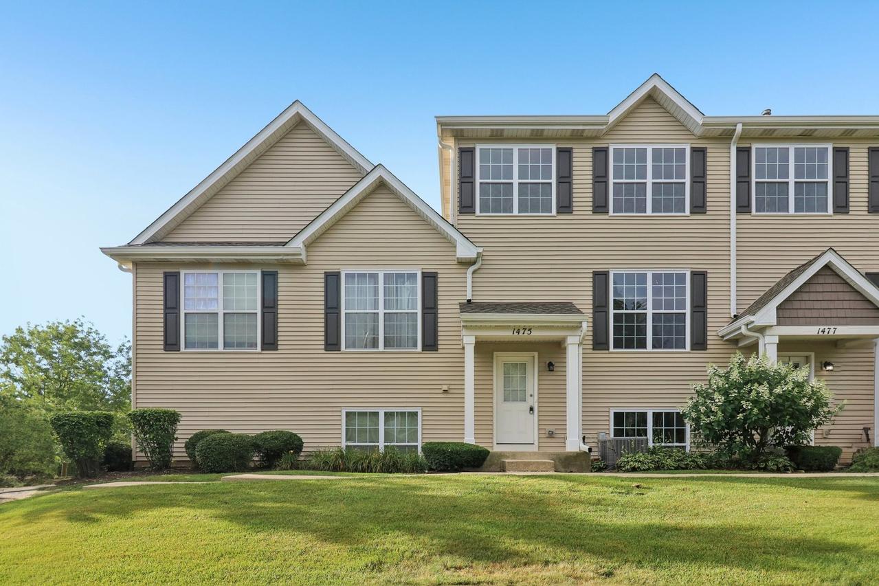 1475 W Sedgewood Ct., Round Lake, IL 60073