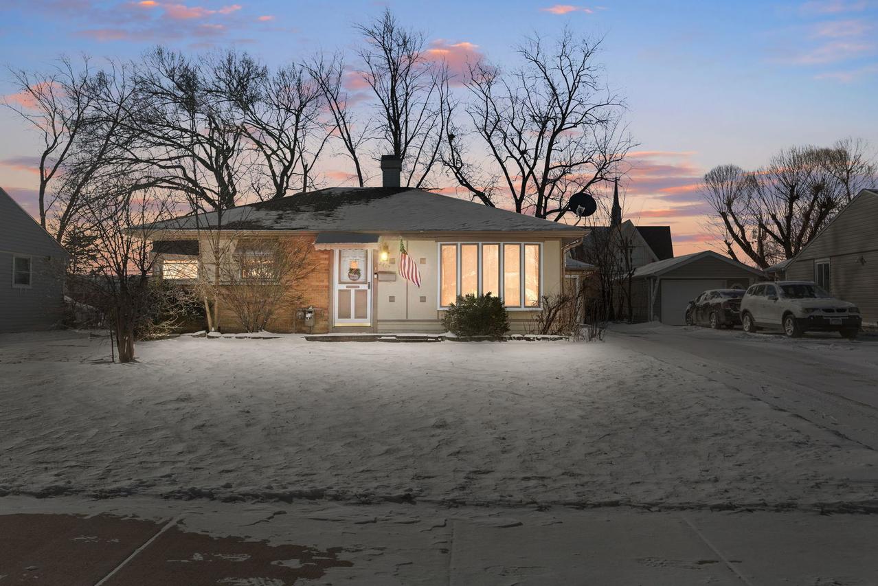 2705 Park St., Rolling Meadows, IL 60008