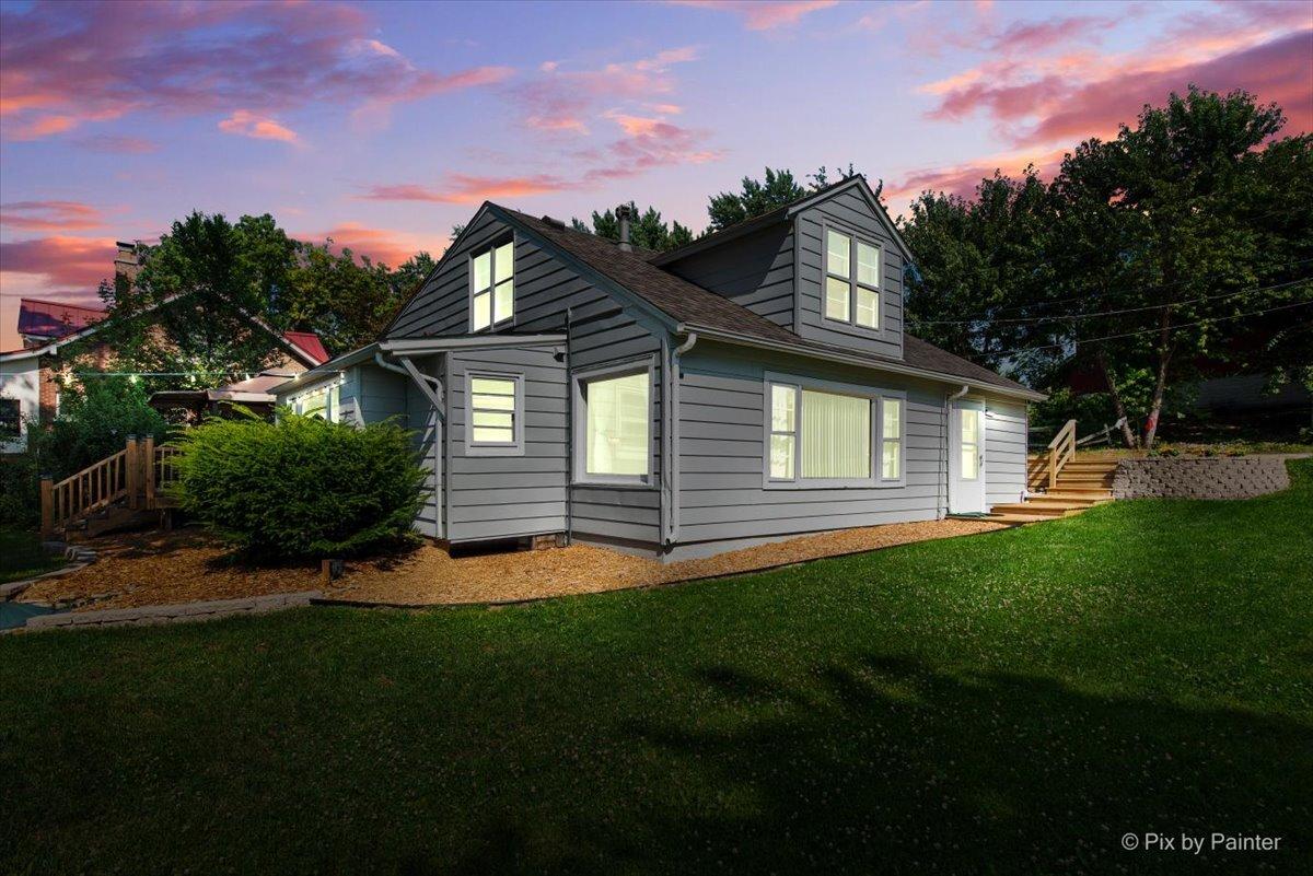 1304 River Terrace Dr., Johnsburg, IL 60051