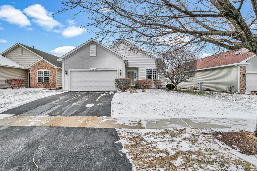 1553 Benzie Cir., Romeoville, IL 60446