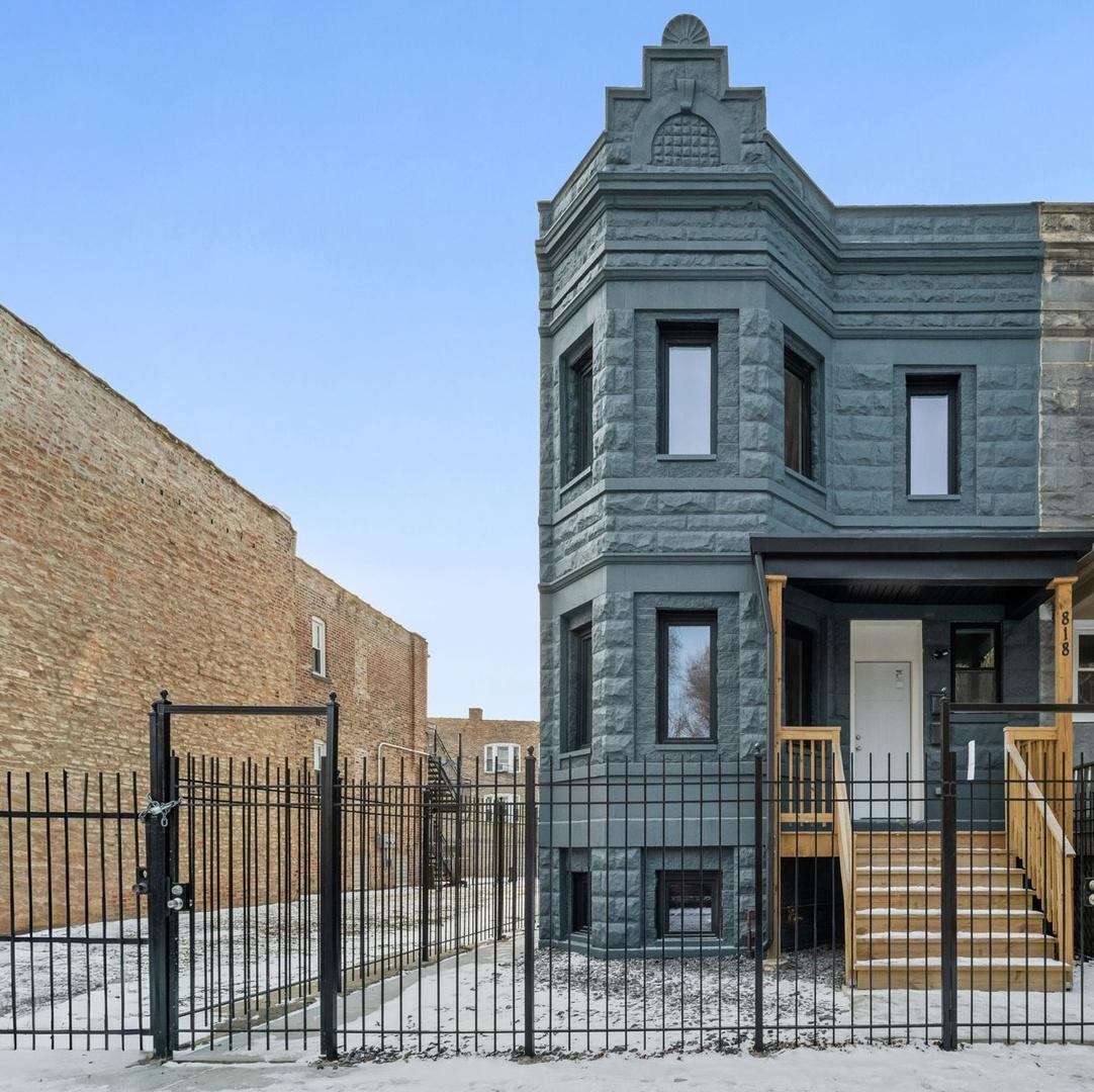 [Address Hidden by Seller], Chicago, IL 60624