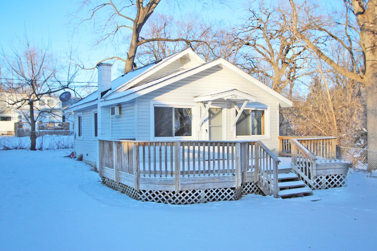 338 E Lakeview Ave., Round Lake Beach, IL 60073