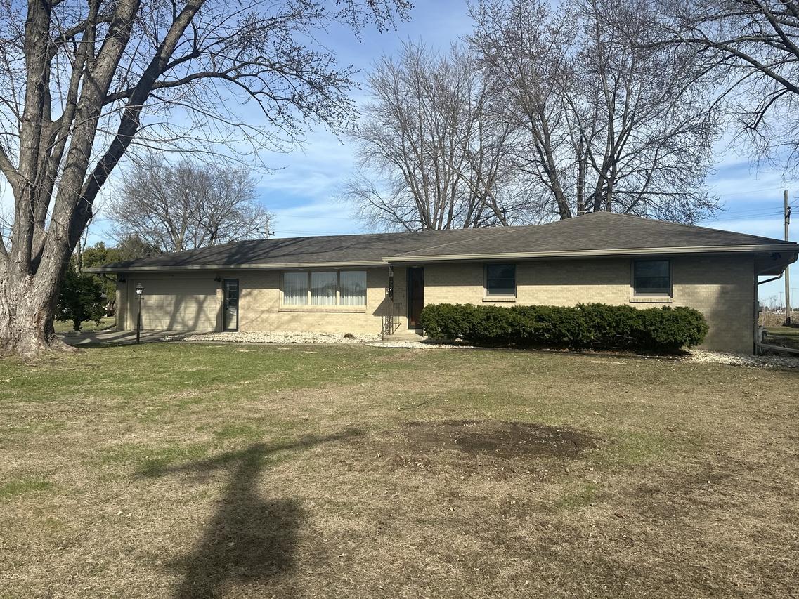 2408 16th Ave., Sterling, IL 61081