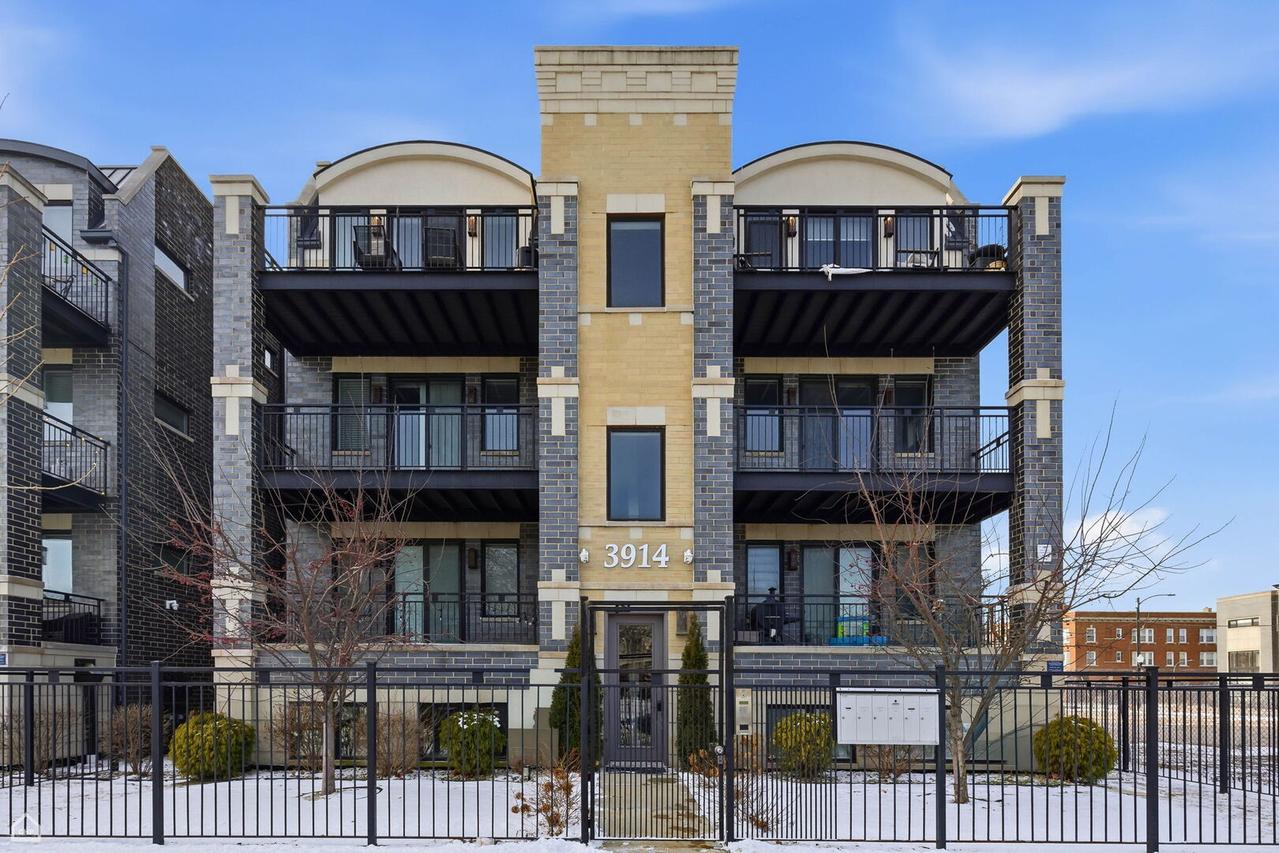 3914 S King Dr. #1S, Chicago, IL 60653