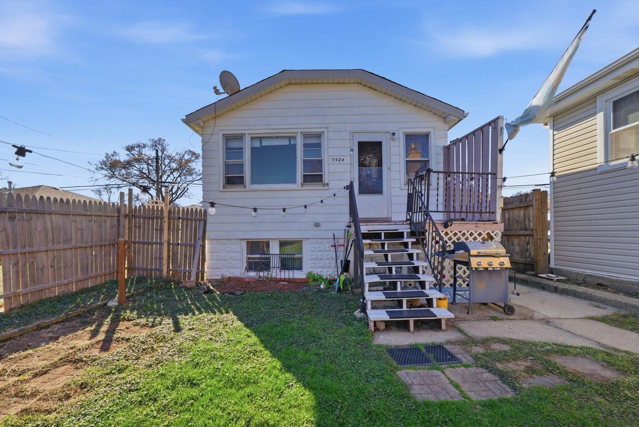 3524 N Ozark Ave., Chicago, IL 60634