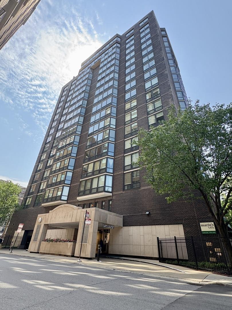 21 W Goethe St. #2A, Chicago, IL 60610