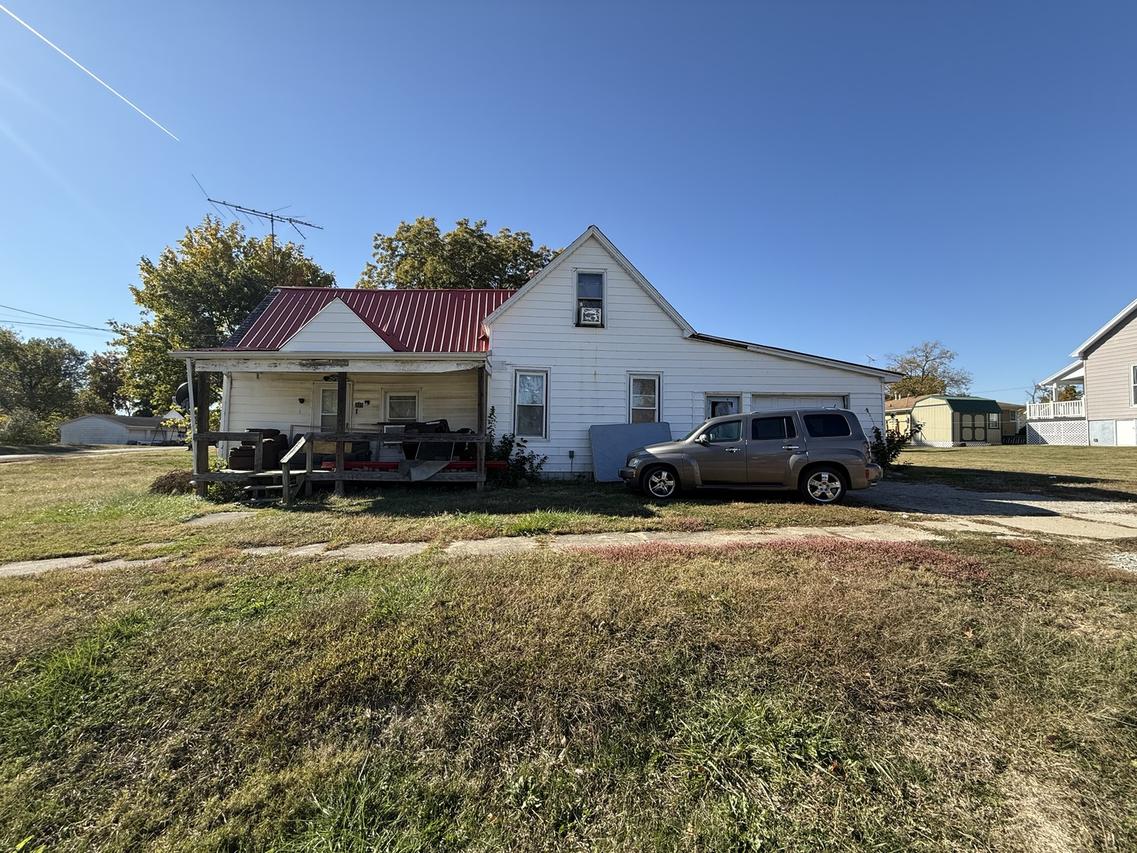 325 S Jefferson St., Westfield, IL 62474