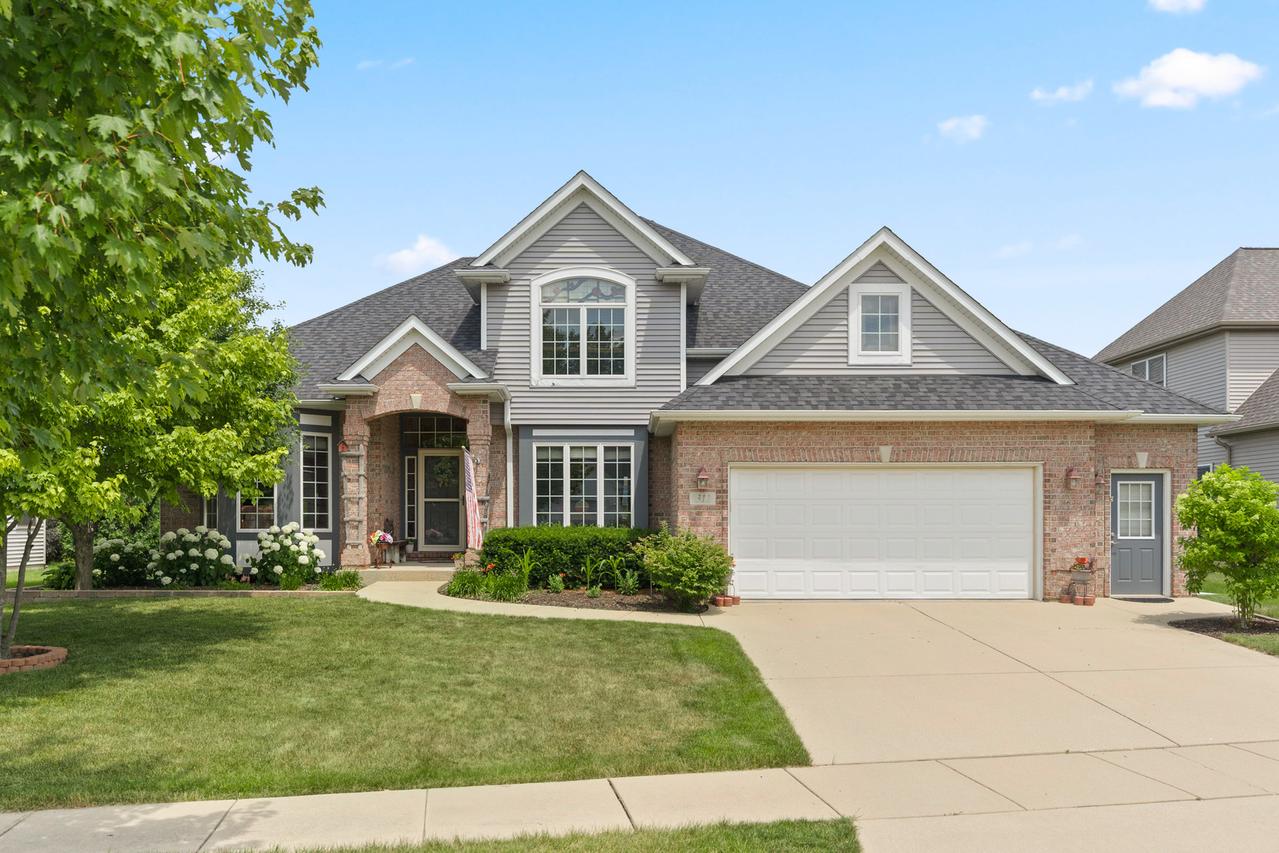 311 Alden Dr., Sycamore, IL 60178