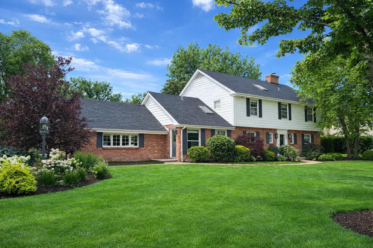 1831 Farm Rd., Lake Forest, IL 60045