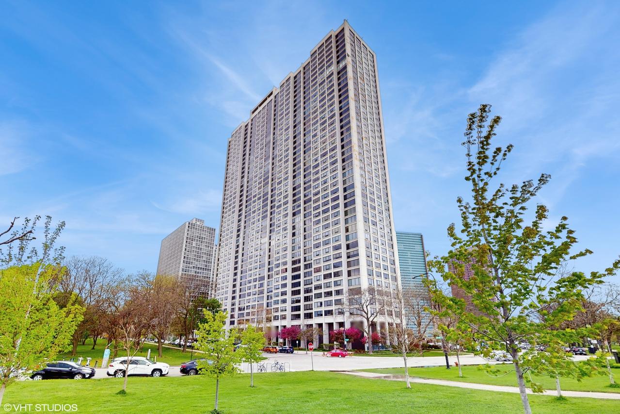 2800 N Lake Shore Dr. #502, Chicago, IL 60657