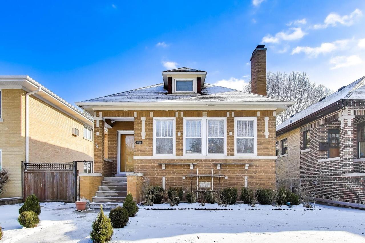 8723 Callie Ave., Morton Grove, IL 60053