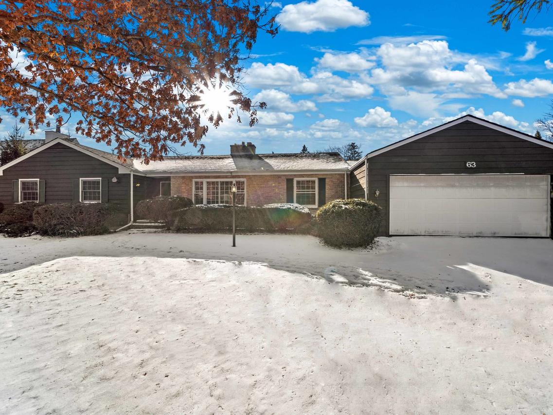63 Franklin Pl., Lake Forest, IL 60045
