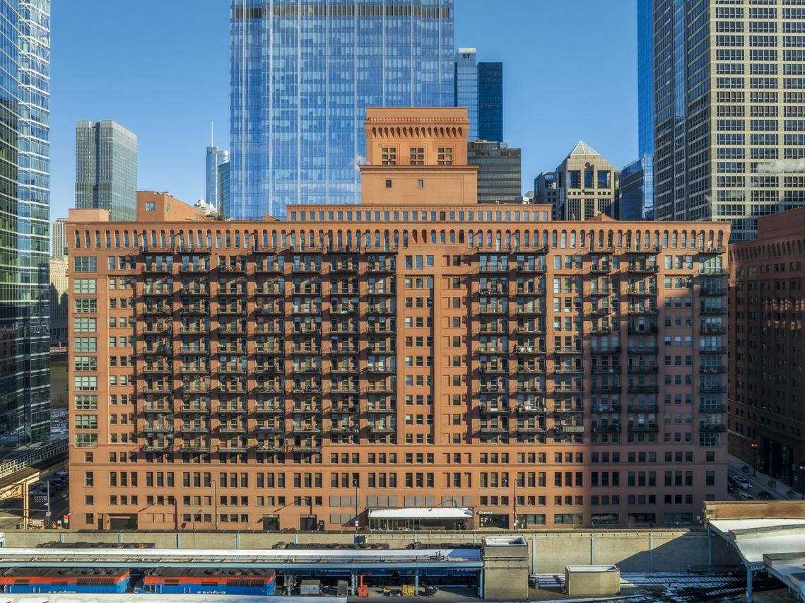 165 N Canal St. #916, Chicago, IL 60606
