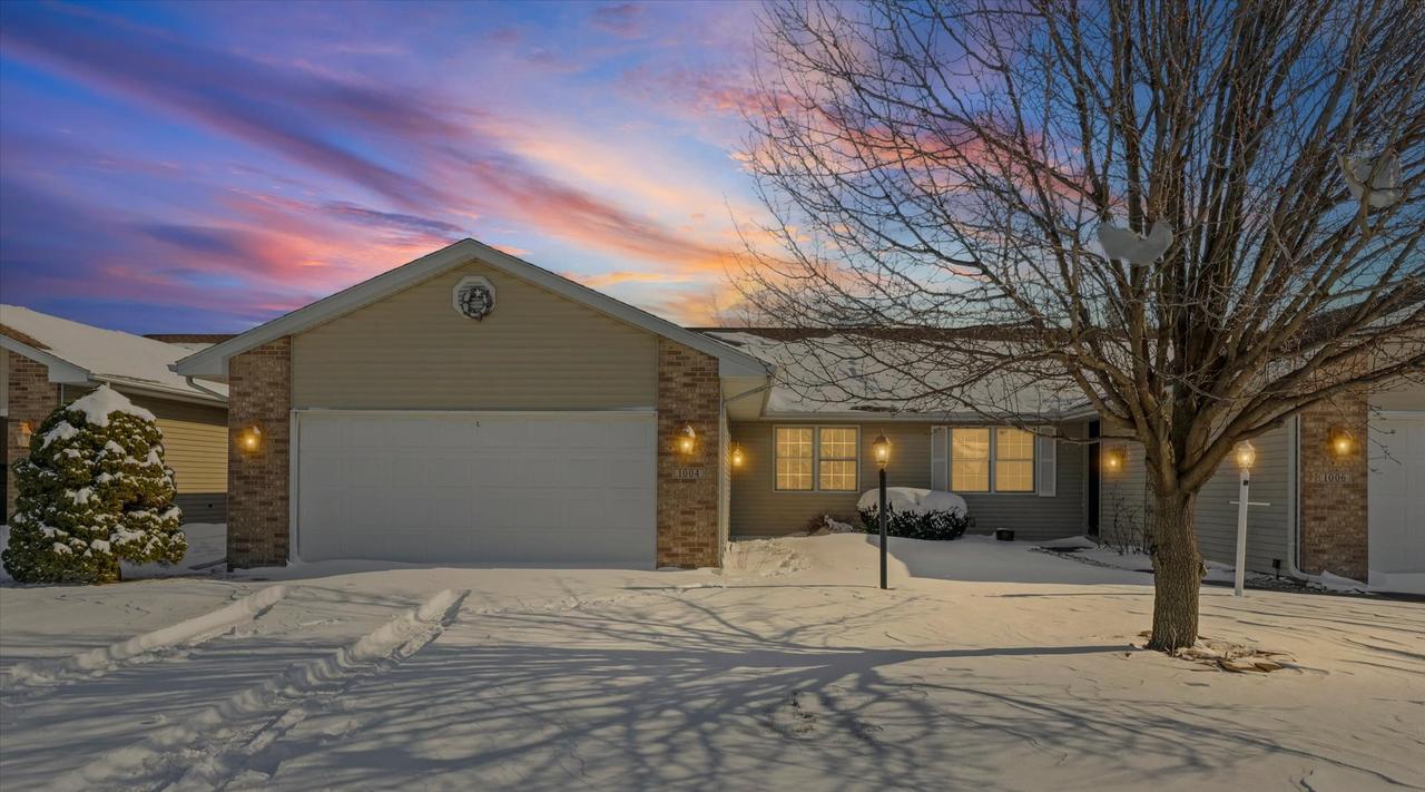 1004 Waters Edge Rd., Champaign, IL 61822