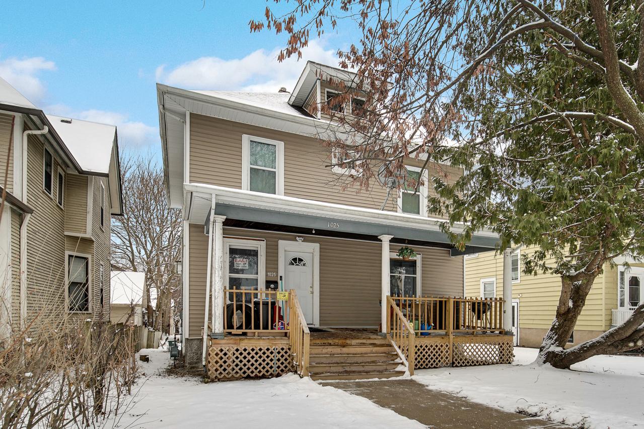 1025 Grant Ave., Rockford, IL 61103