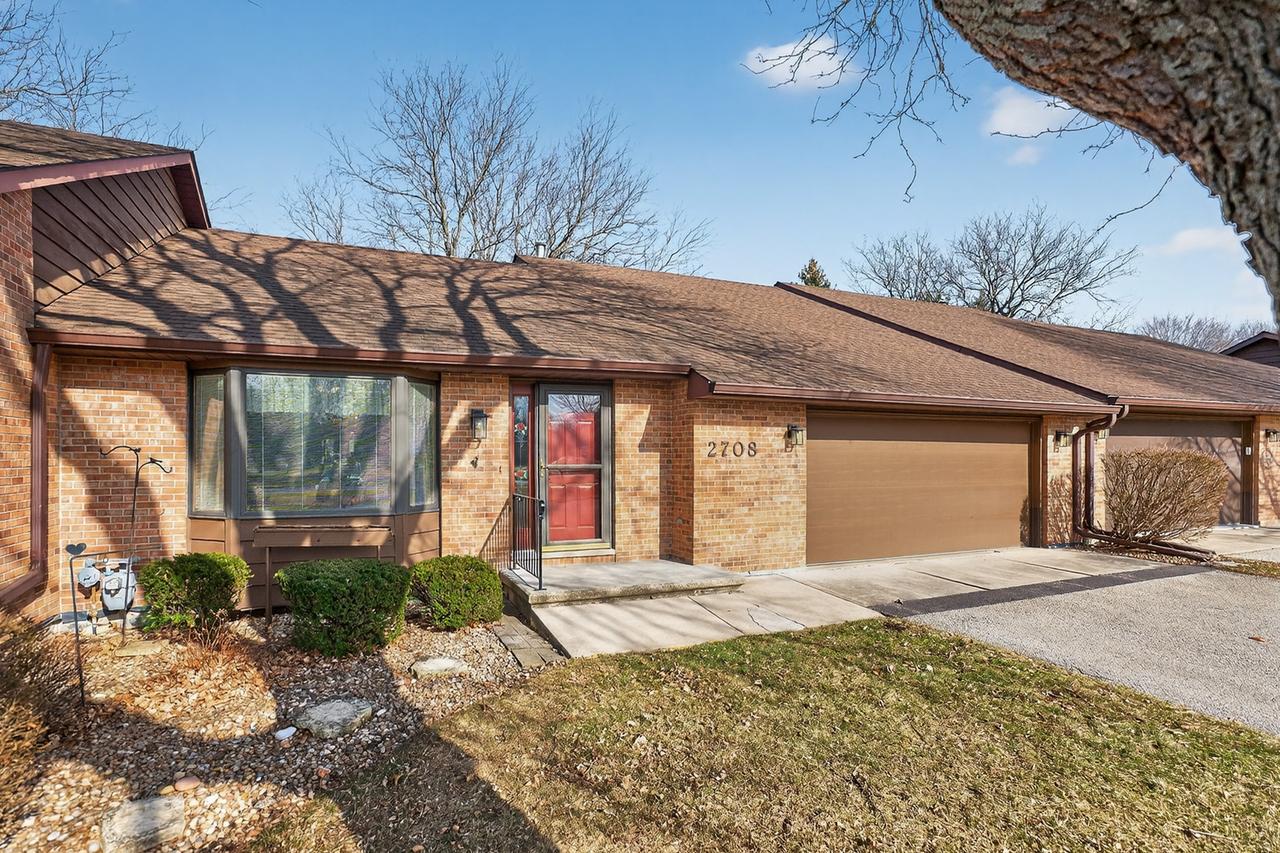 2708 Greenwood Acres Dr., Dekalb, IL 60115